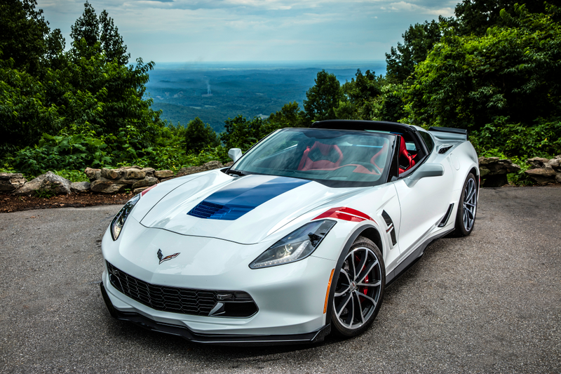 Illustration for article titled 2017 Corvette Grand Sport: Don’t Buy Any Other Corvette